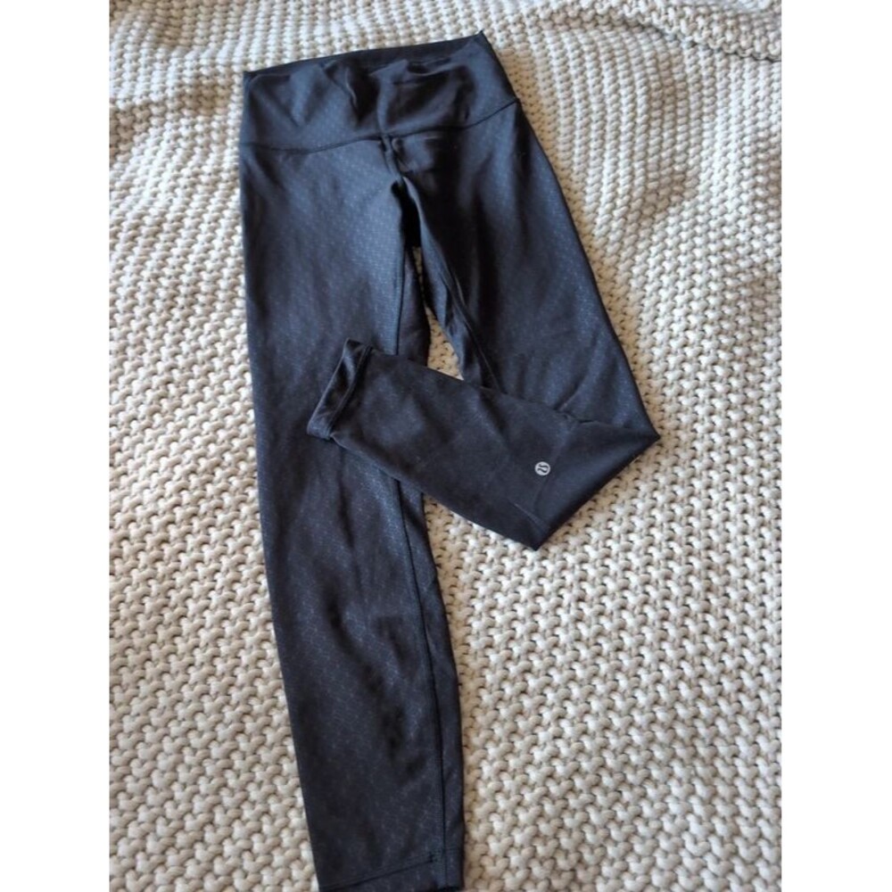Lululemon size 6 leggings